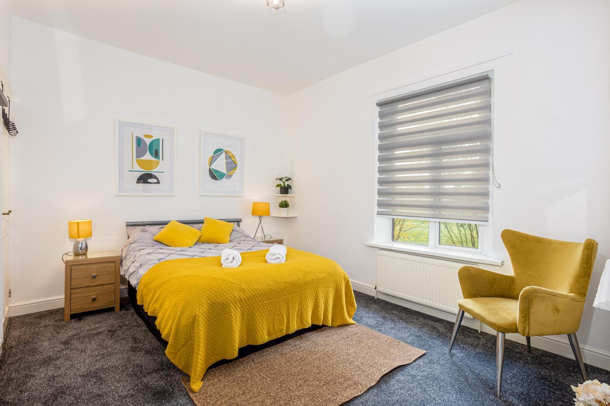 Coronation House By Yourstays - 3 Bedroom House In Newcastle-Under-Lyme Stoke-on-Trent Luaran gambar
