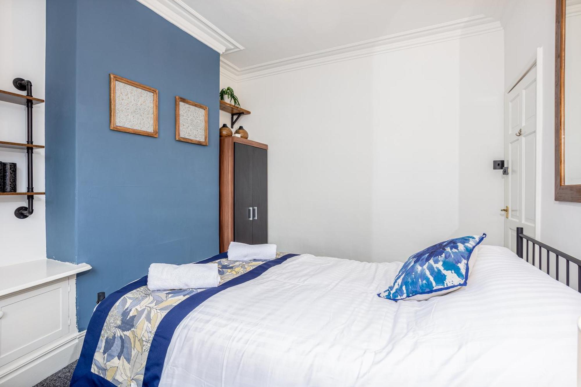 Coronation House By Yourstays - 3 Bedroom House In Newcastle-Under-Lyme Stoke-on-Trent Luaran gambar