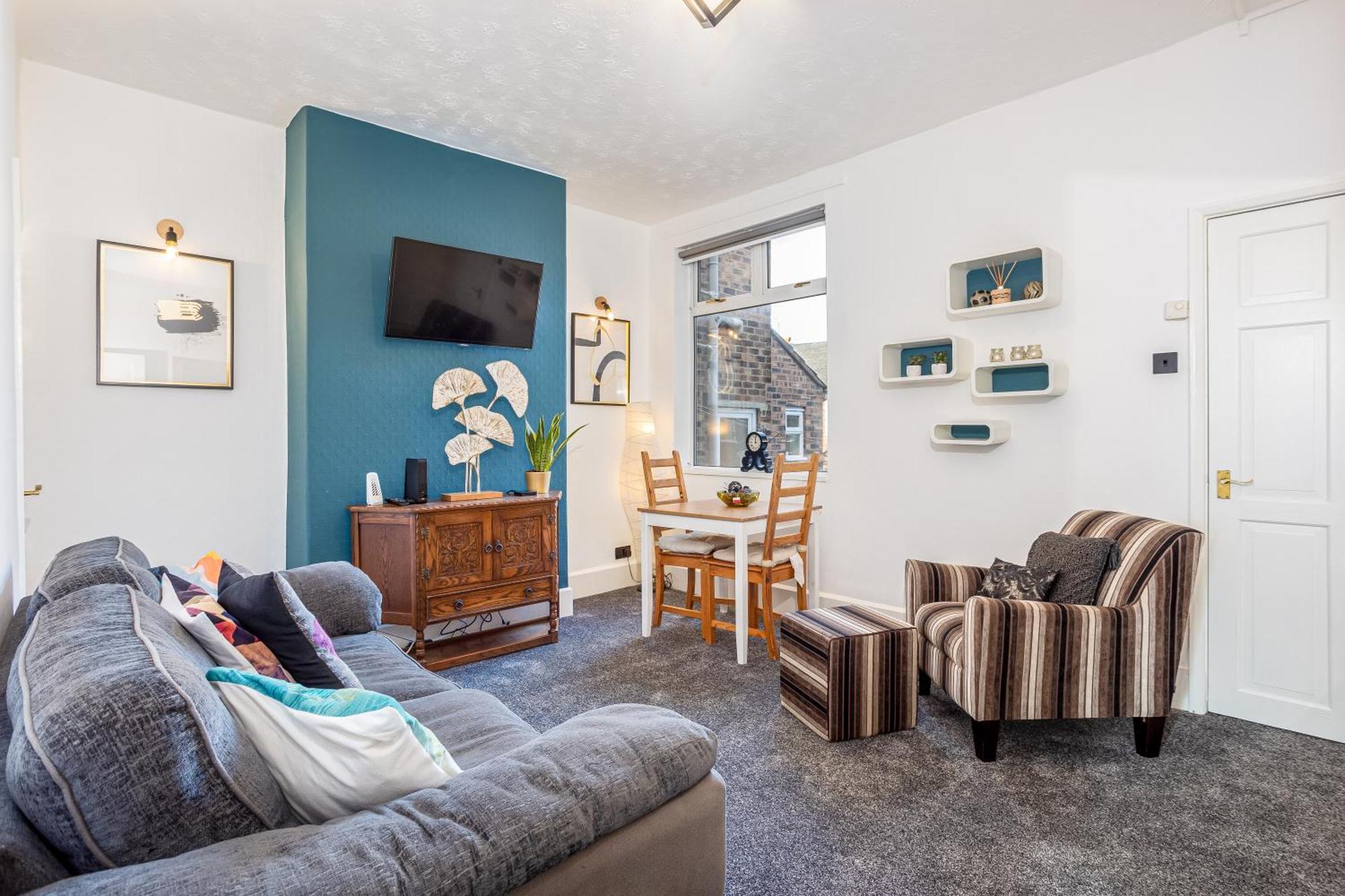 Coronation House By Yourstays - 3 Bedroom House In Newcastle-Under-Lyme Stoke-on-Trent Luaran gambar