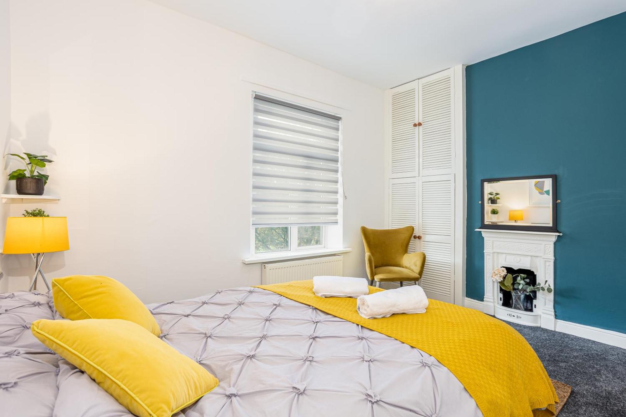 Coronation House By Yourstays - 3 Bedroom House In Newcastle-Under-Lyme Stoke-on-Trent Luaran gambar