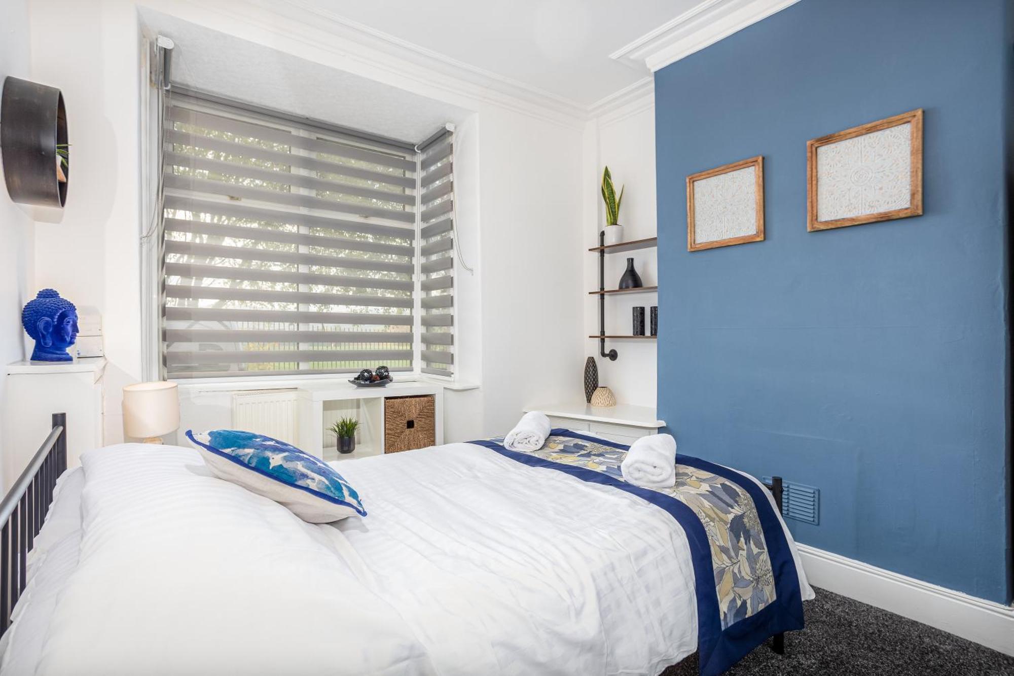 Coronation House By Yourstays - 3 Bedroom House In Newcastle-Under-Lyme Stoke-on-Trent Luaran gambar